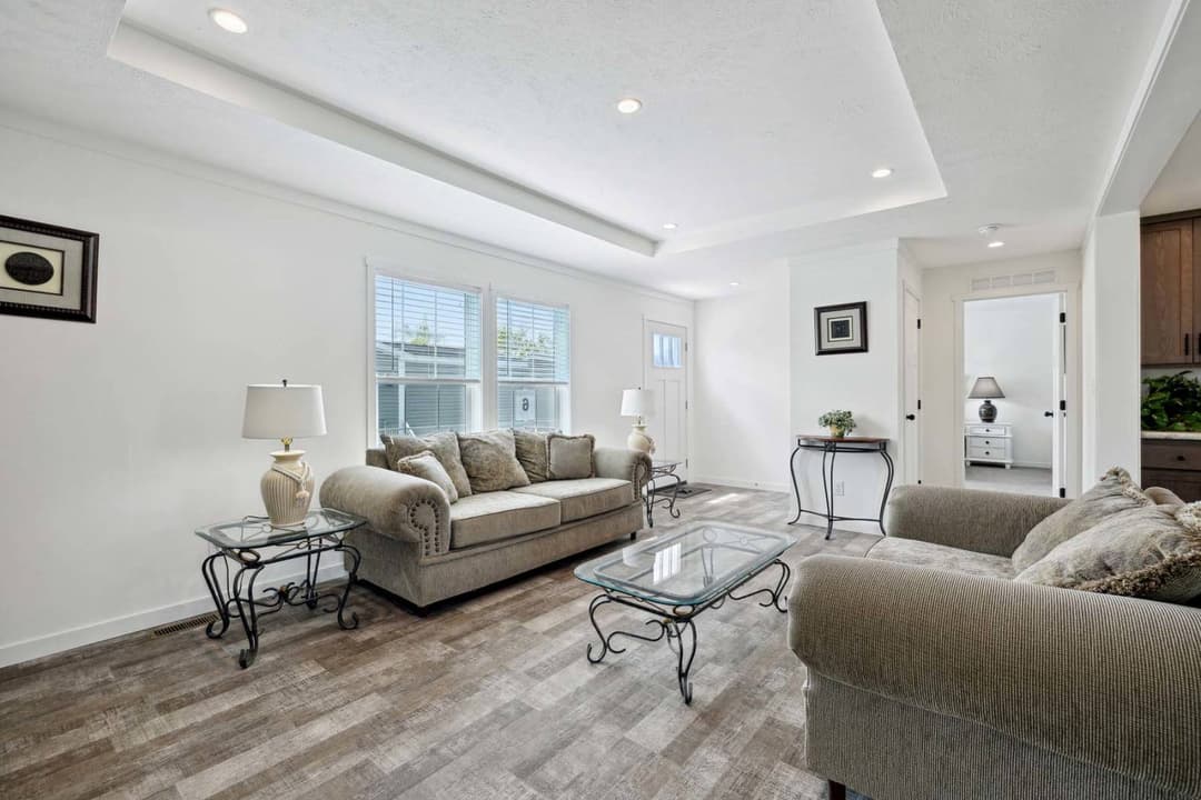 Elevate 60 interior home features