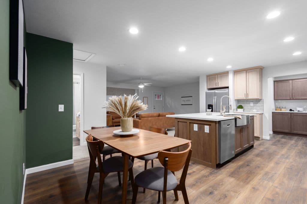 Landmark flex 2lm2430-r interior home features