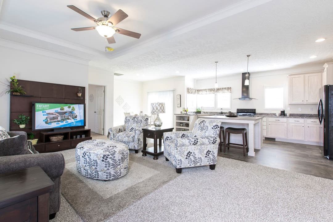 3558 jamestown interior home features