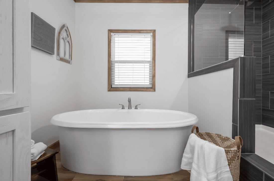 Md-61-32 kalispell bathroom home features