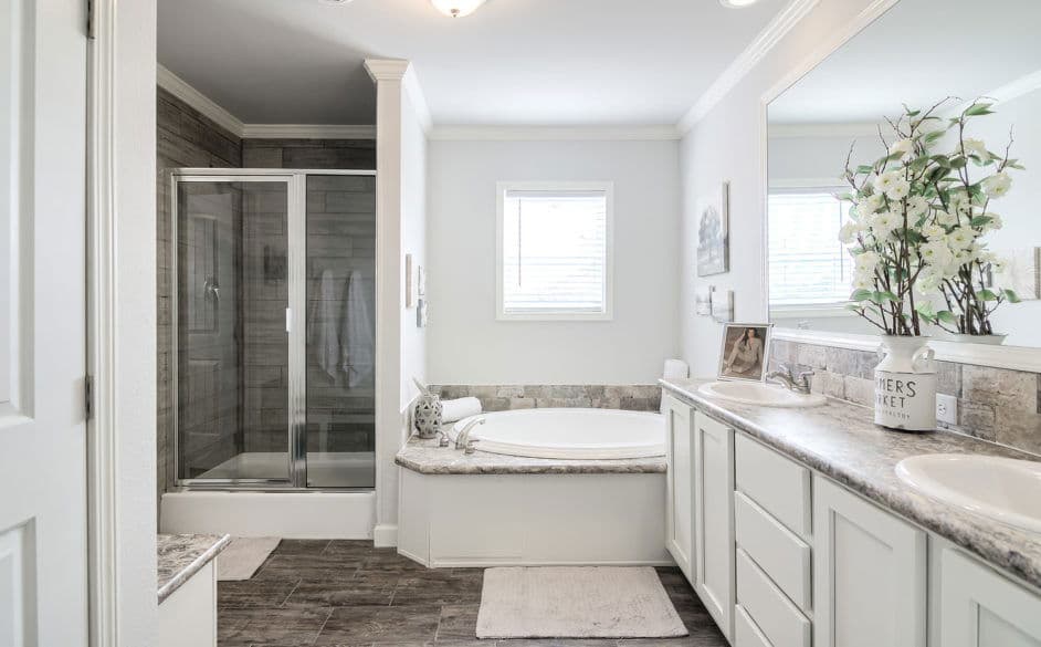 Boerne 5067 bathroom home features