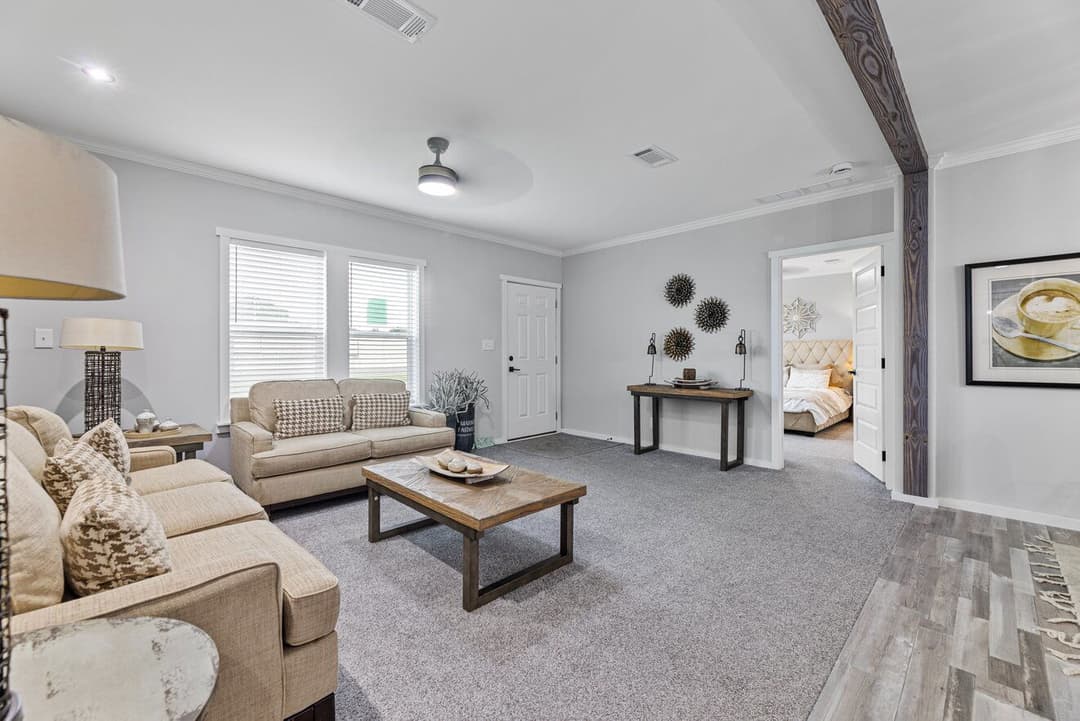 Paxton 28523a interior home features