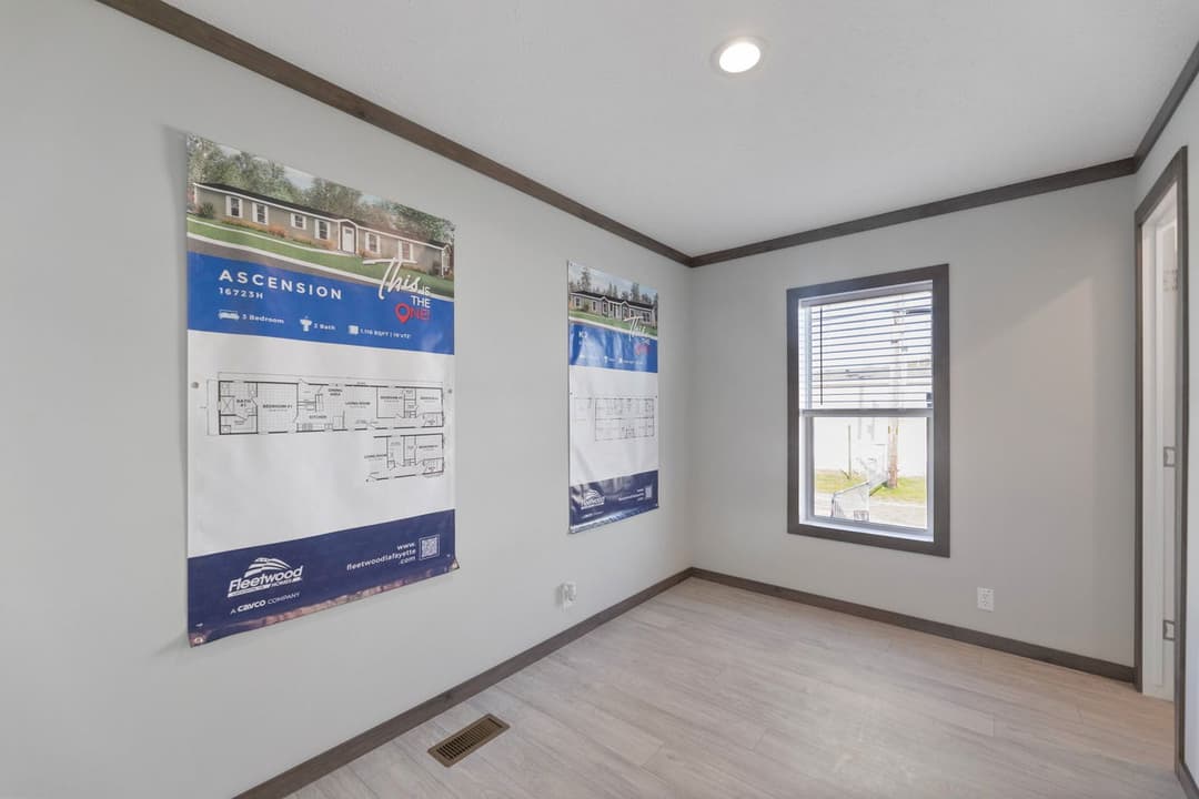 Pioneer 16763k bedroom home features