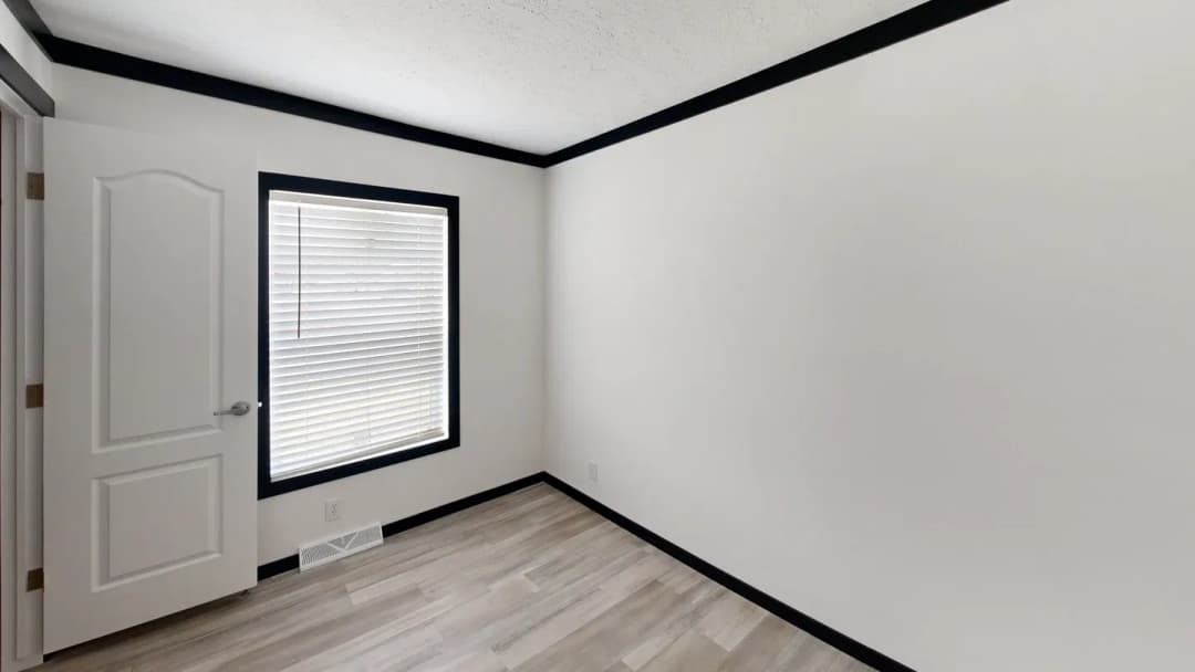 6481ls (16’ stretch) bedroom home features