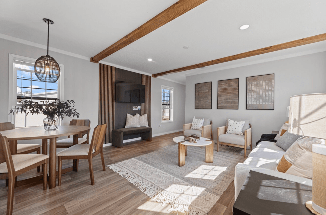 Helix 16763n interior home features