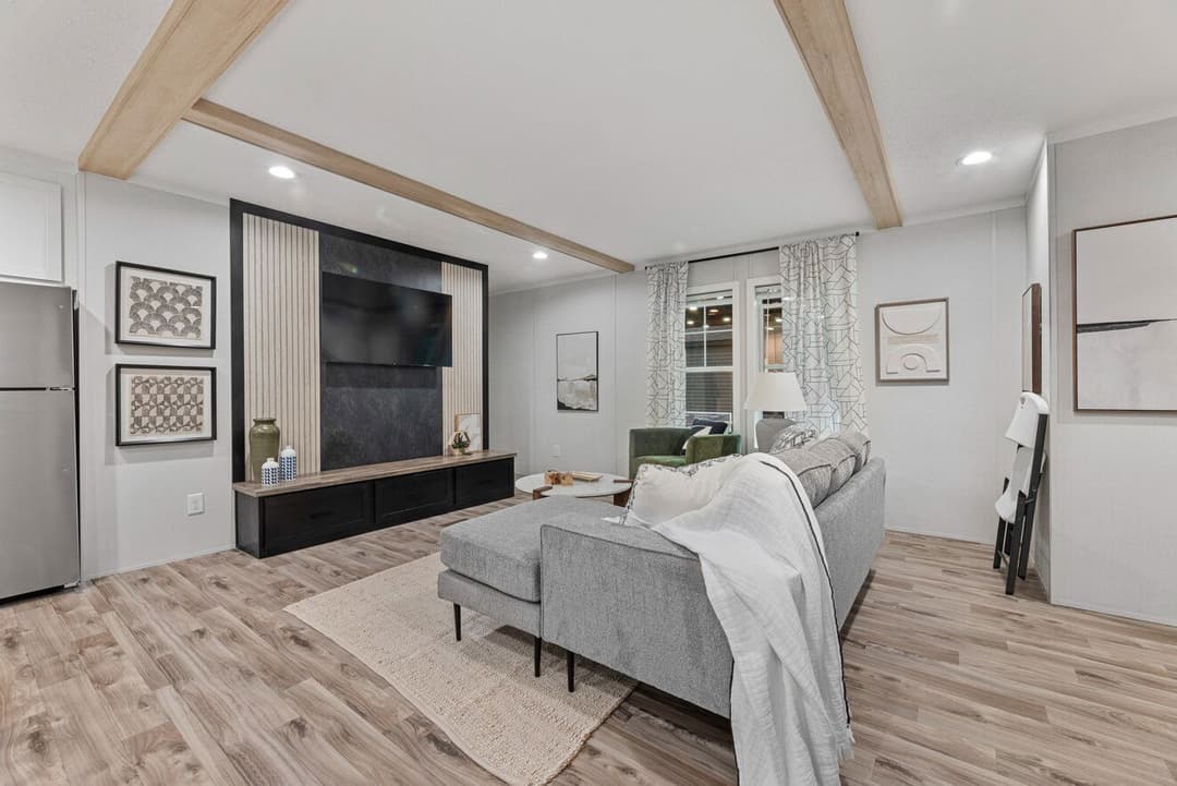 Vivid 28603n interior home features