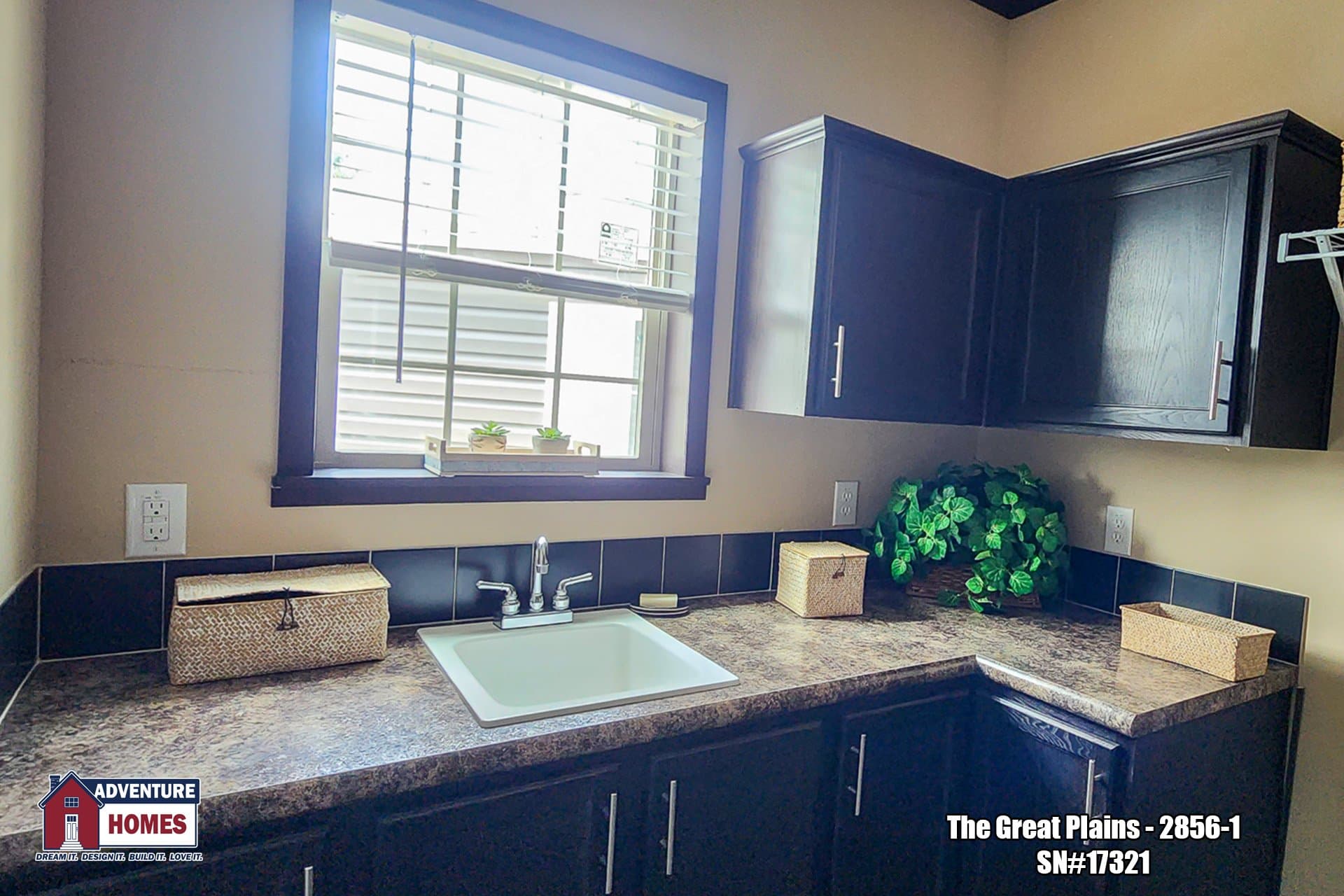 Great plains | 2856-1 bathroom home features