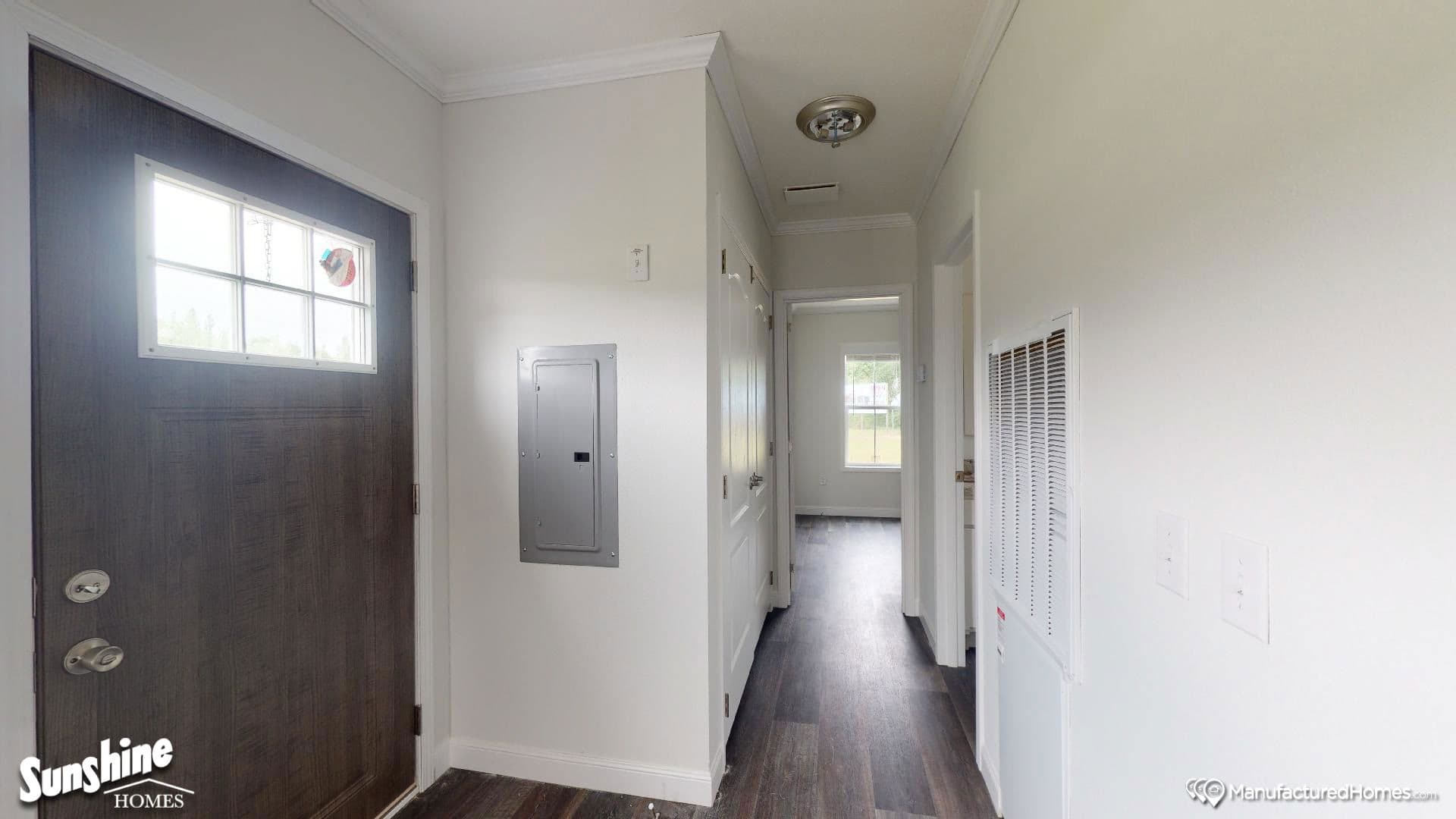 Pri1670-1005 interior home features