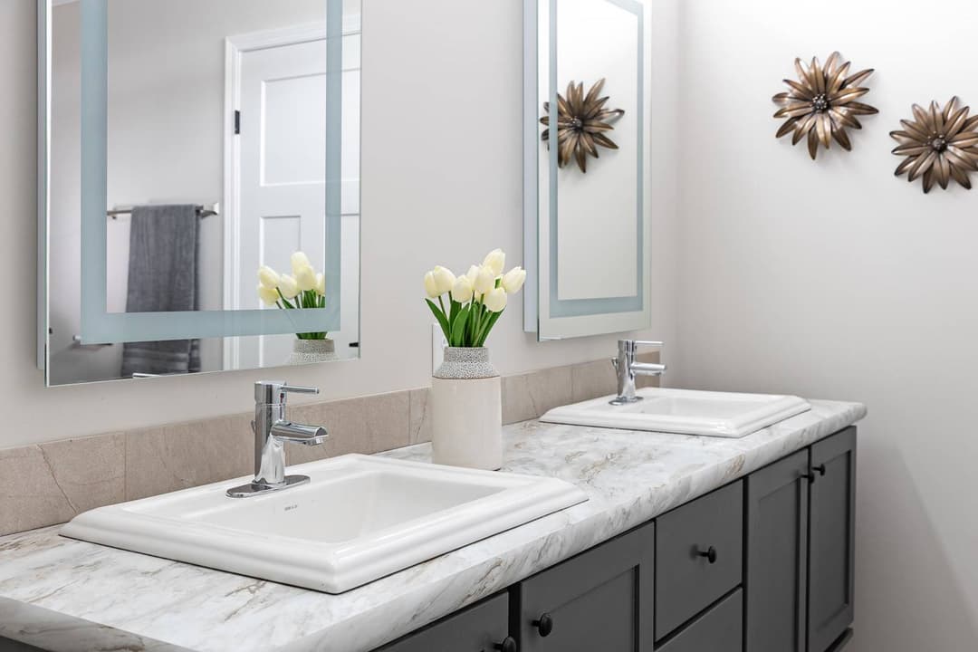 Orchid c410 bathroom home features