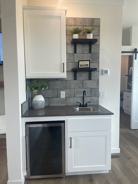 Kritzer kitchen home features