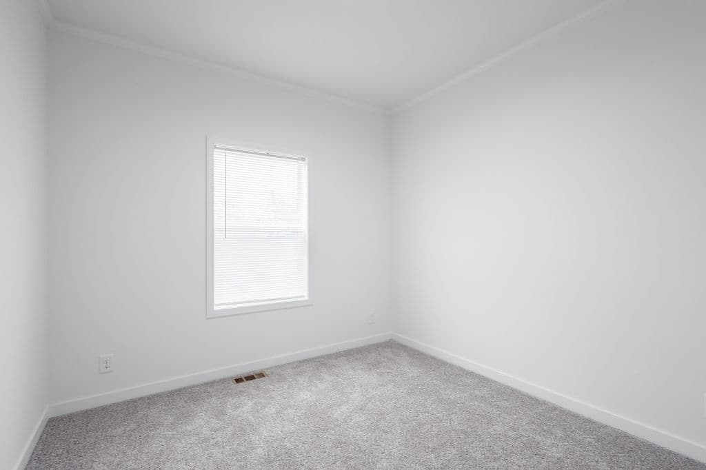 3w1075-p bedroom home features