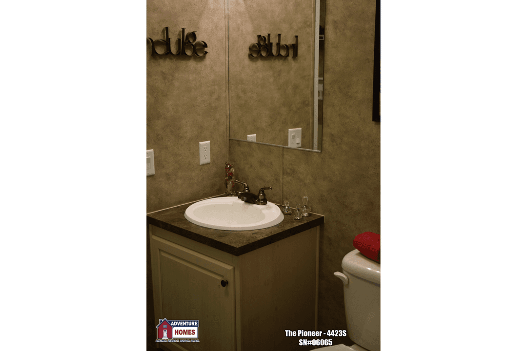 Pioneer | 4423s bathroom home features