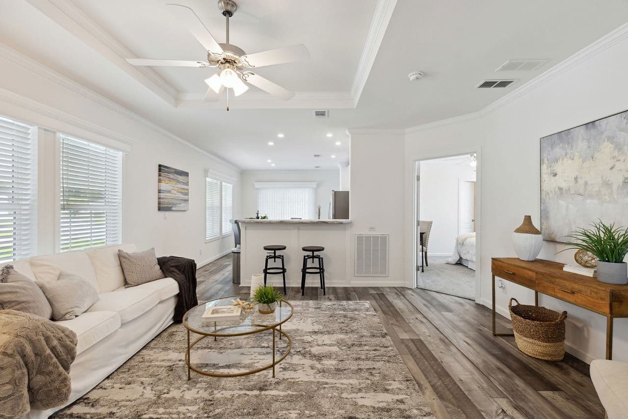 Silver springs 5029 interior home features