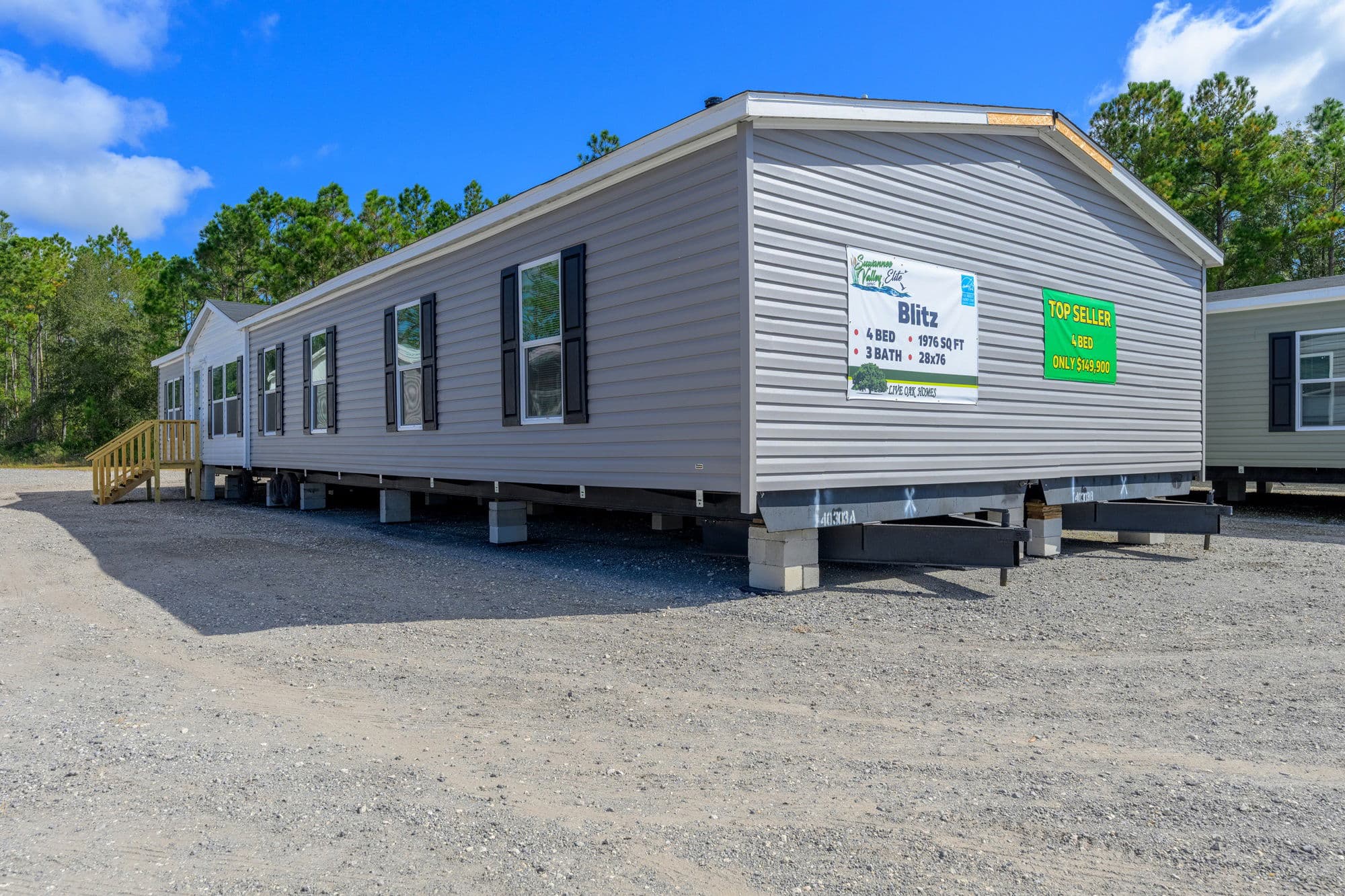 Blitz exterior home features