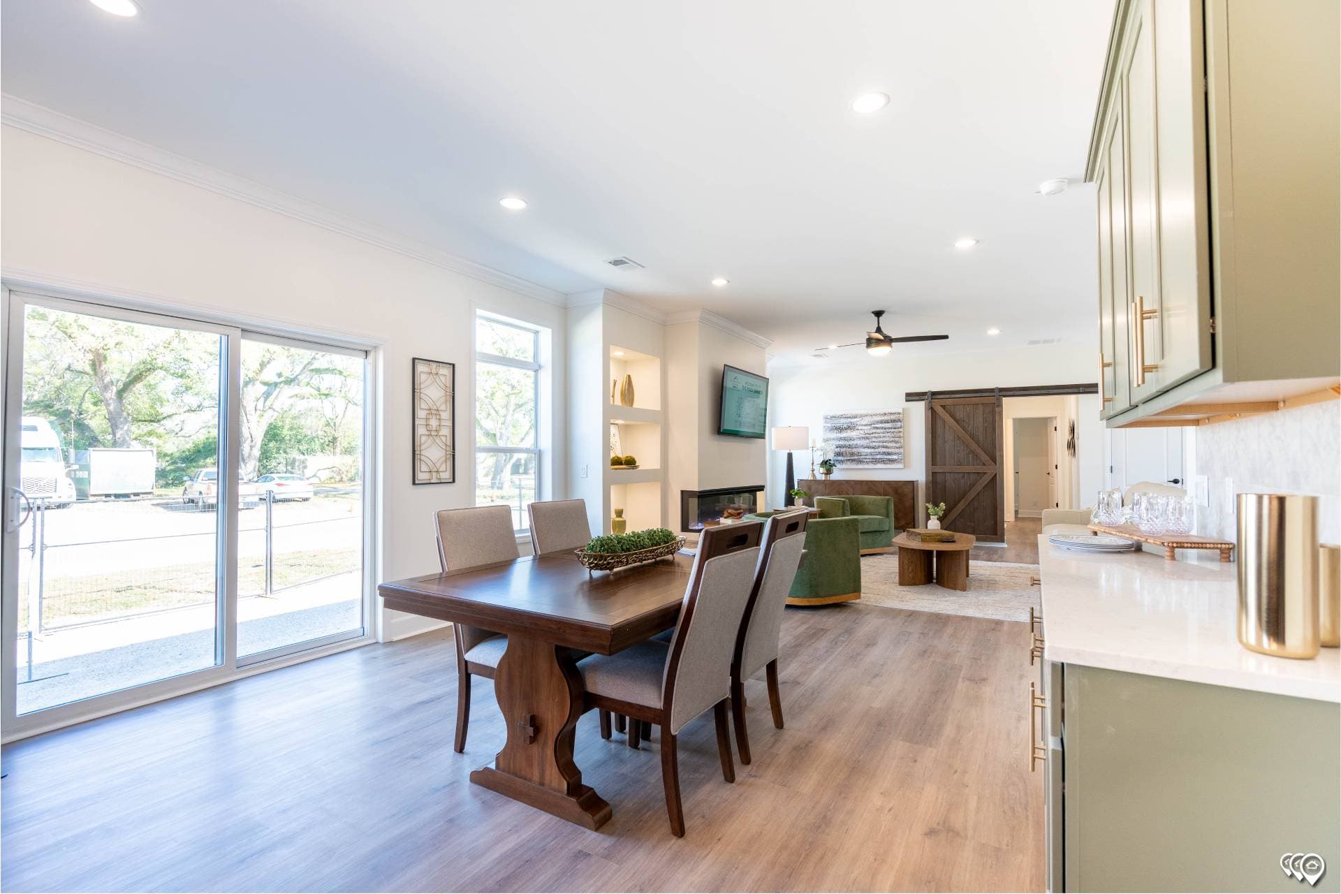 The piney branch kitchen home features