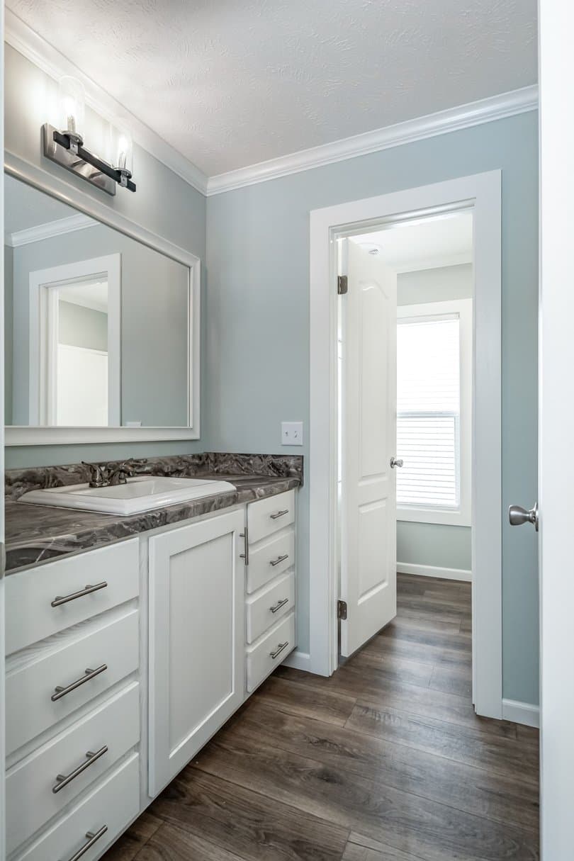 Upshaw bathroom home features