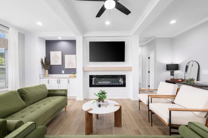 Max premier 2 32643a interior home features