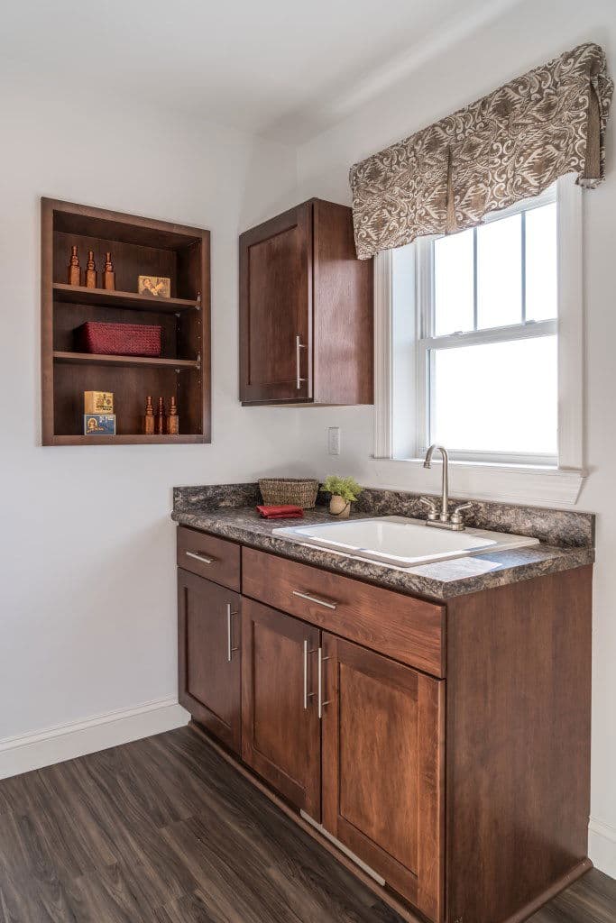 Ultra ranch 2p2403-x interior home features