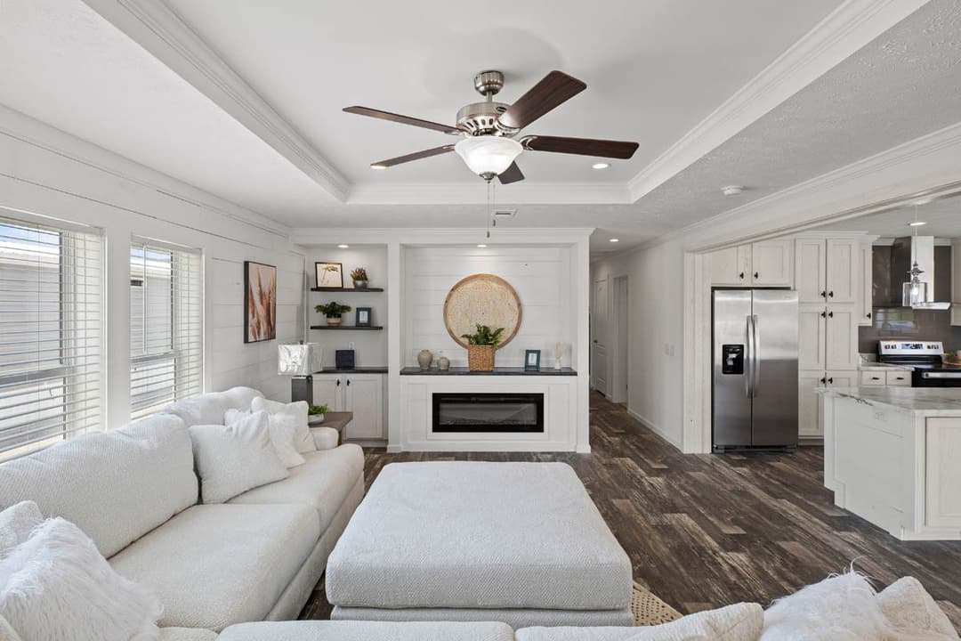 Delashaw interior home features