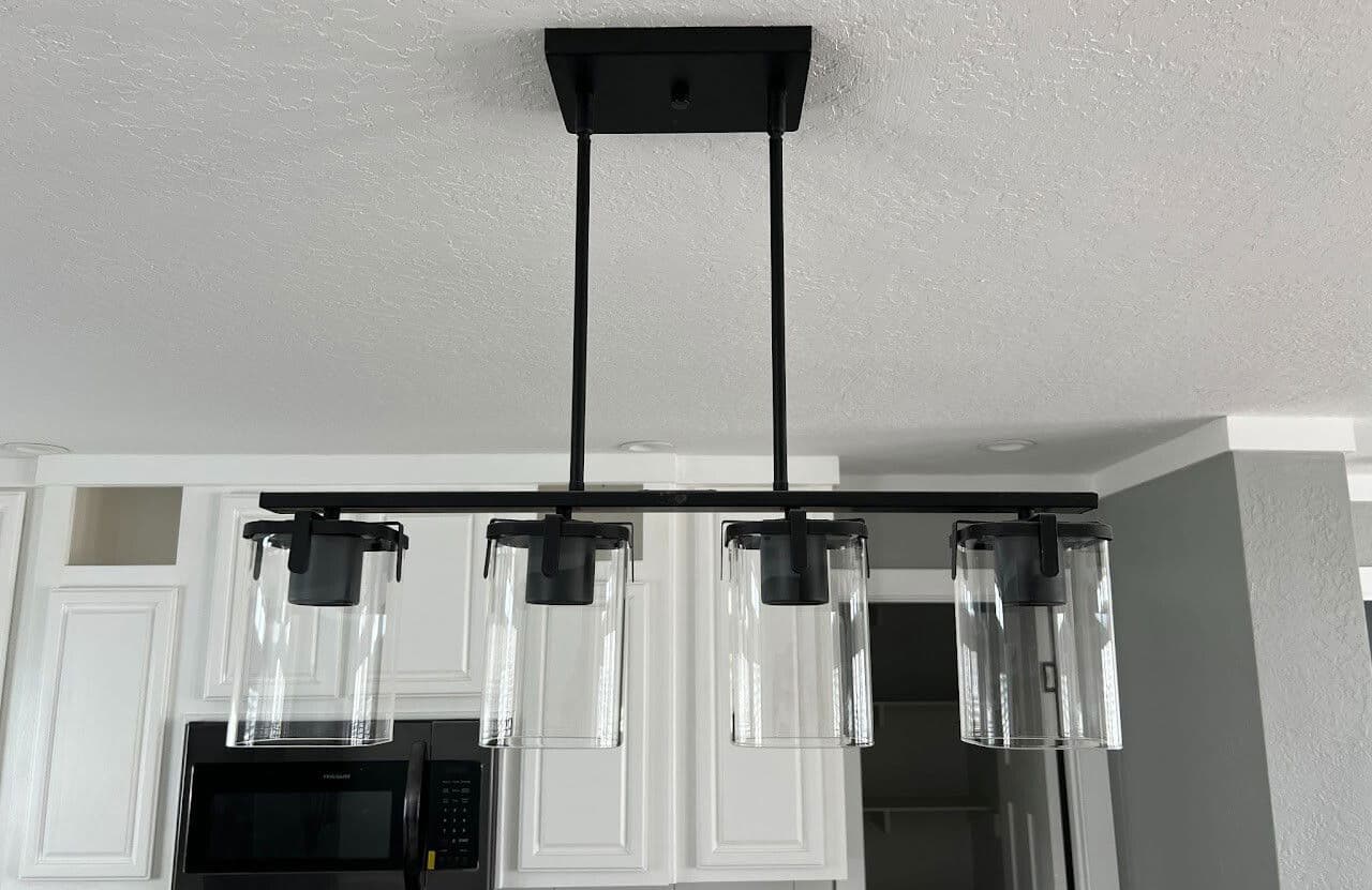 Solitaire 28684a interior home features