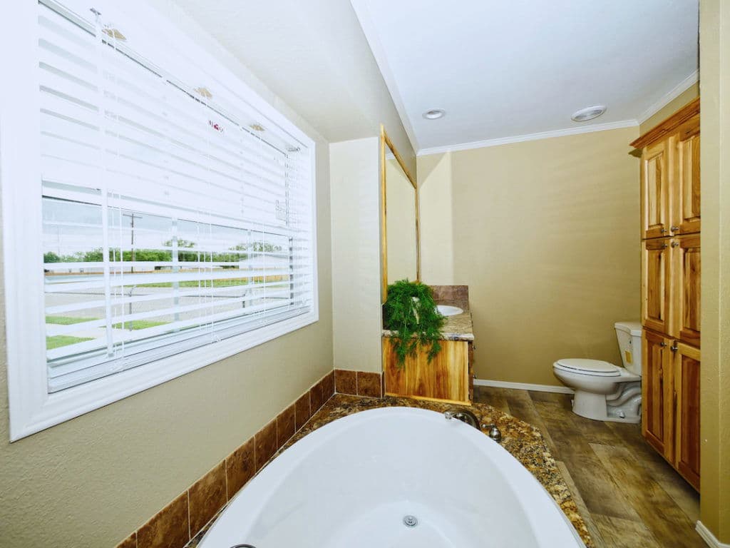 Armstrong j78e bathroom home features