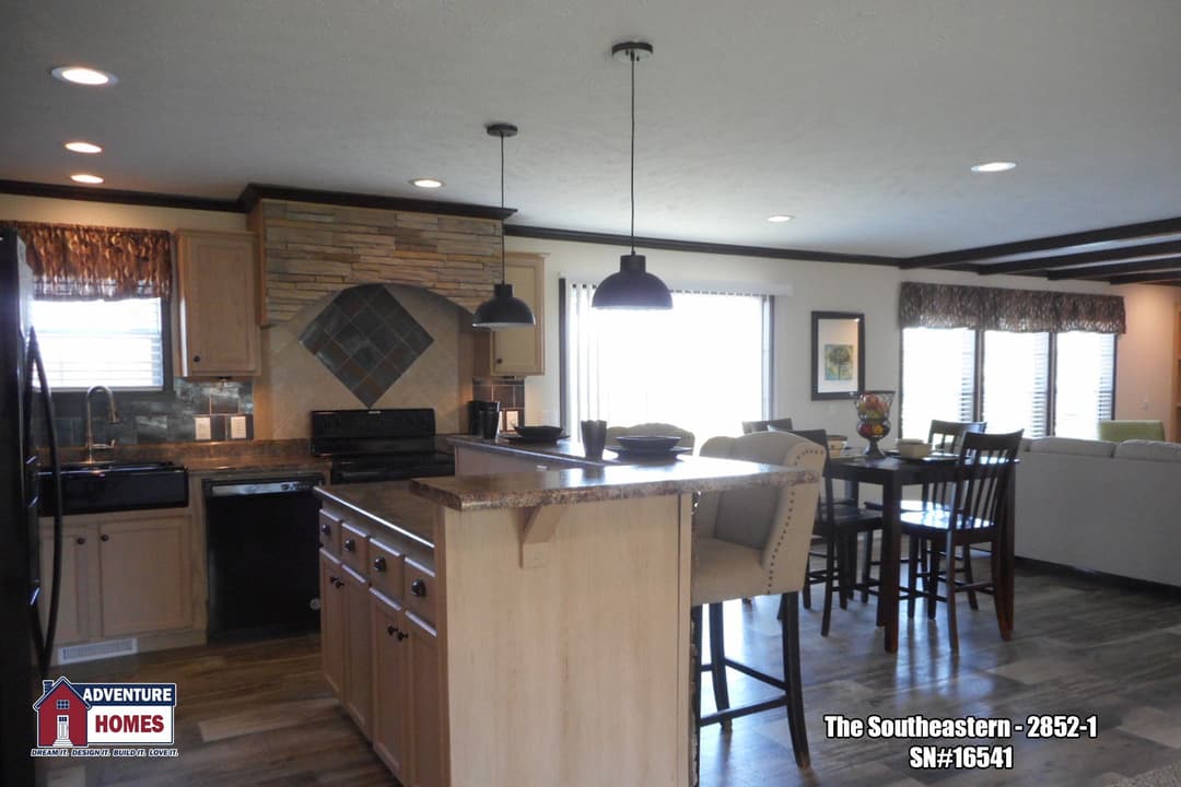 Southeastern | 2852-1 kitchen home features
