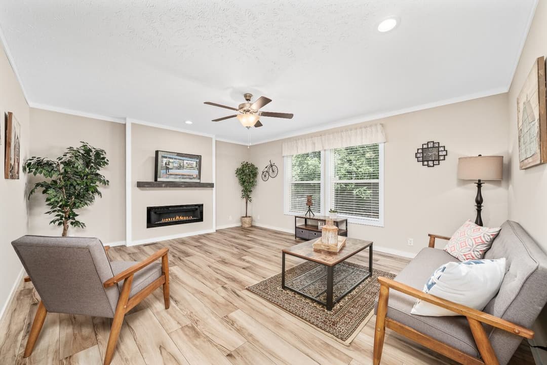 X model 32684x interior home features