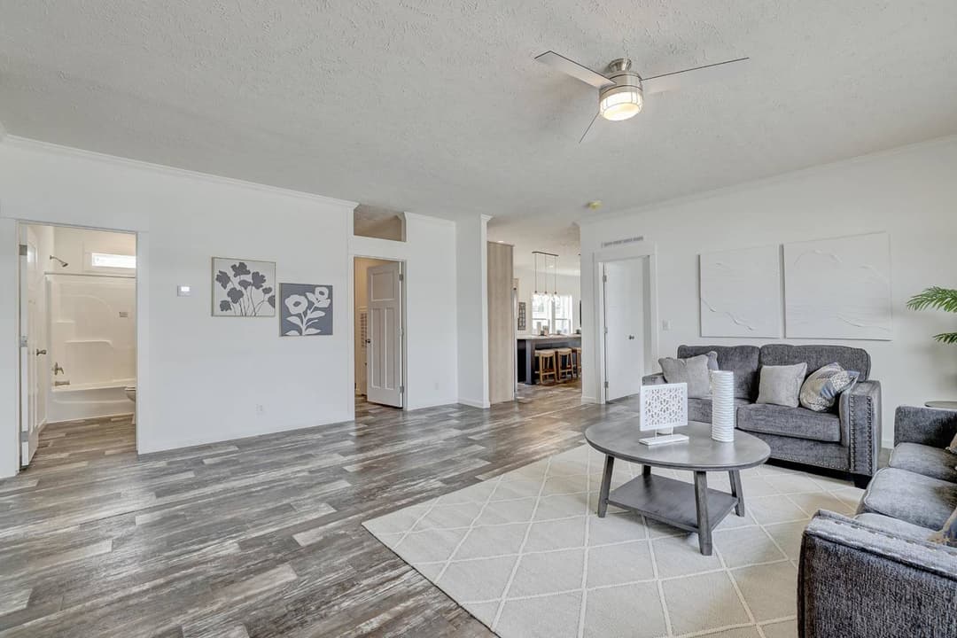 Ironclad 3276-20 interior home features