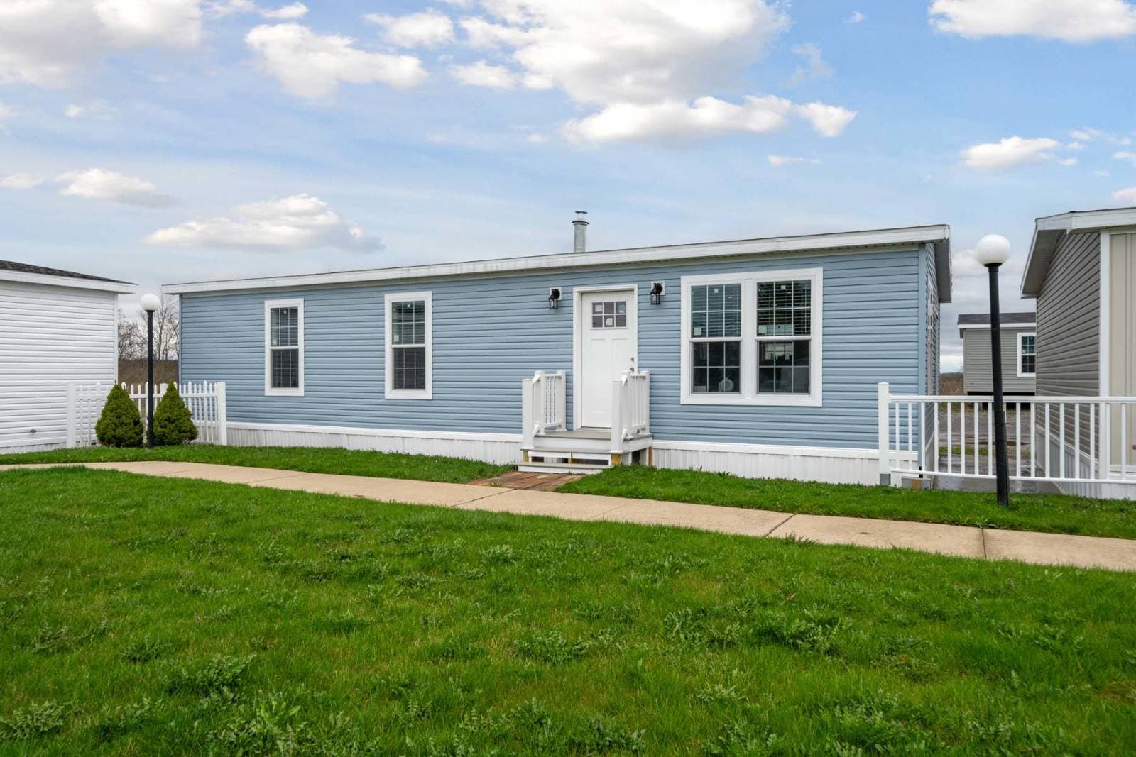 Encore elevation and exterior home features