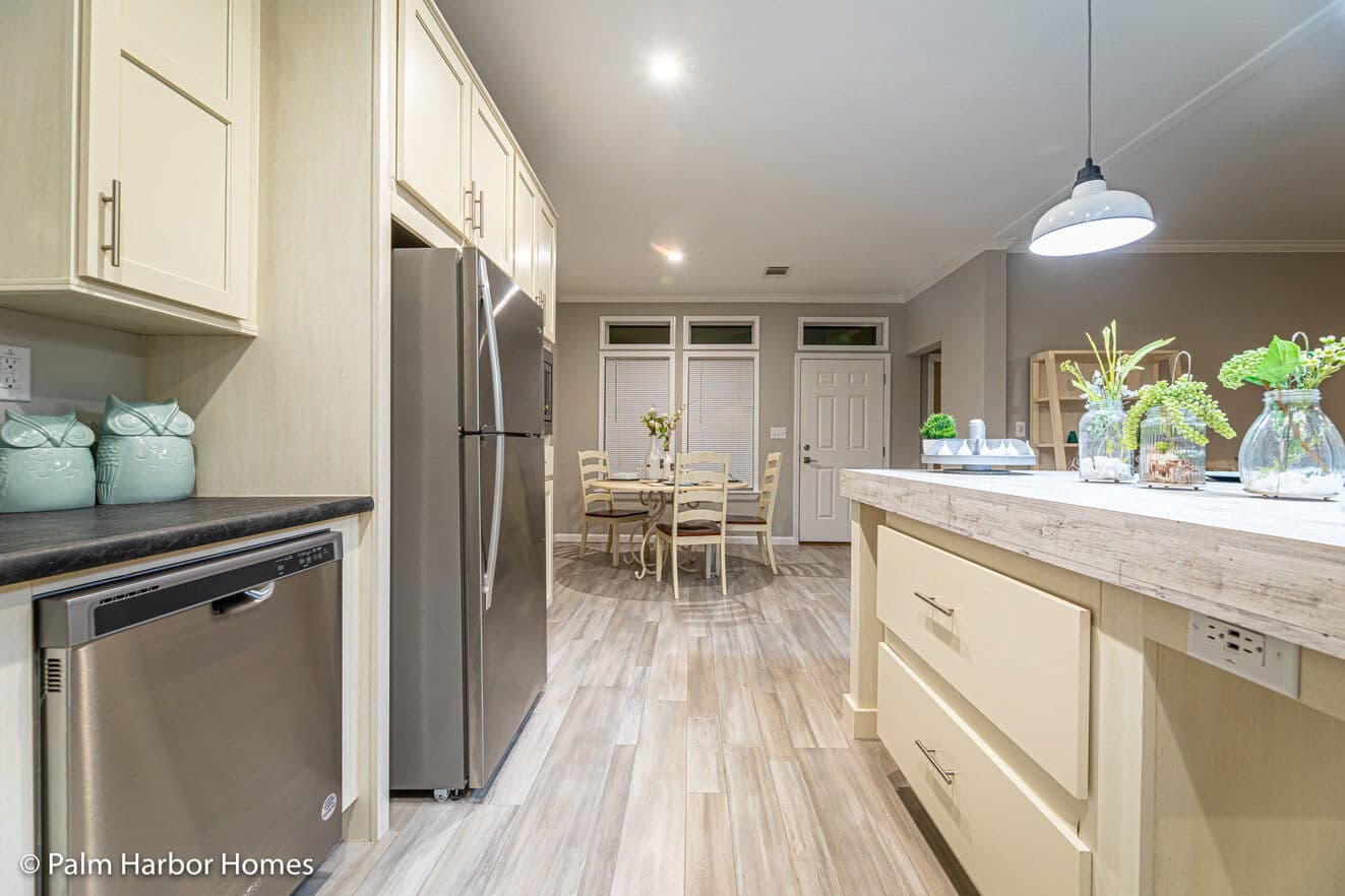 Summer breeze iv 28522d kitchen home features