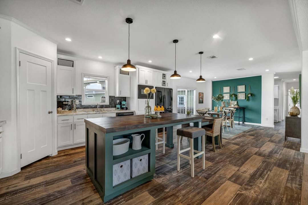 Titan extreme 3272c kitchen home features