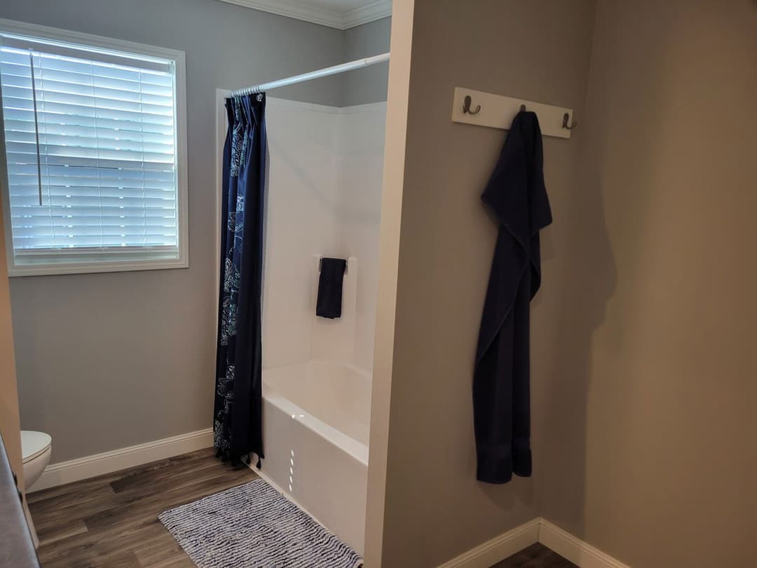 Heritage pointe 32603d bathroom home features