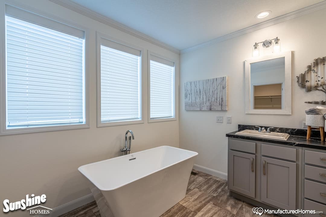 Pri3270-2024 bathroom home features