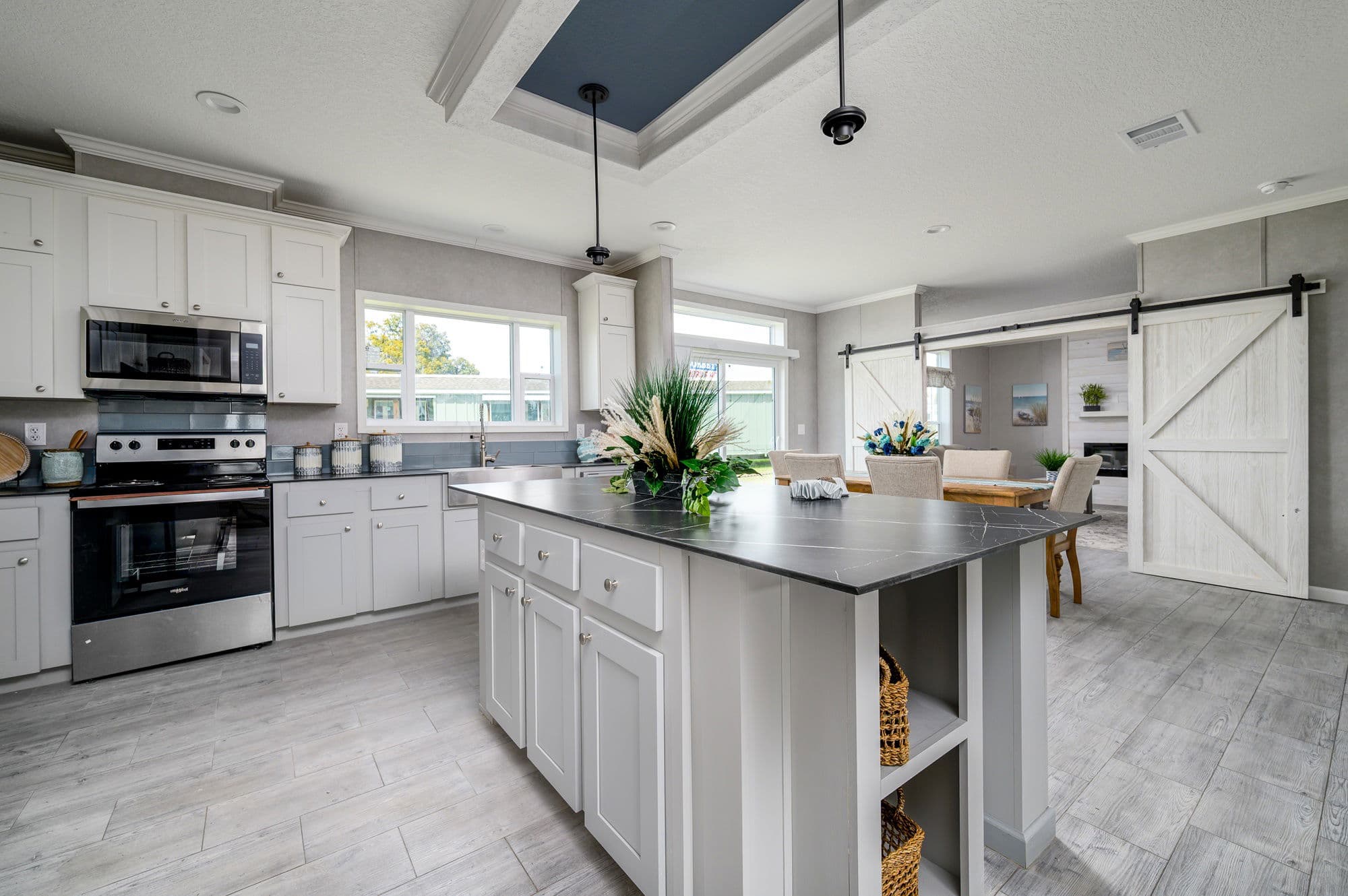Keaton kitchen home features