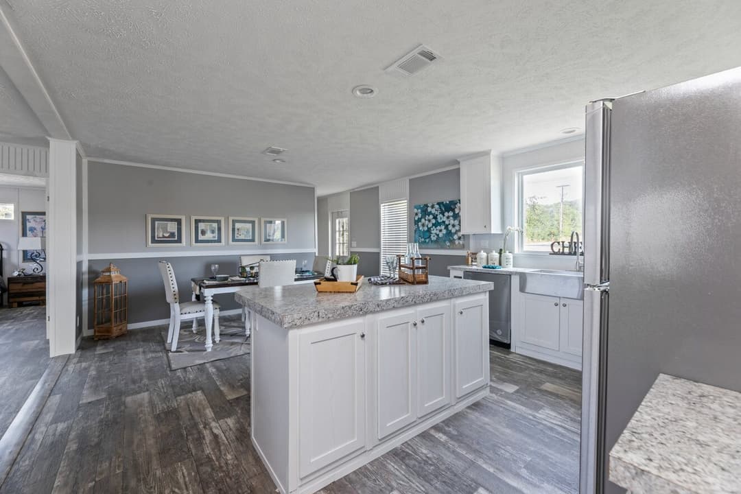 Valu premier 32483g interior home features