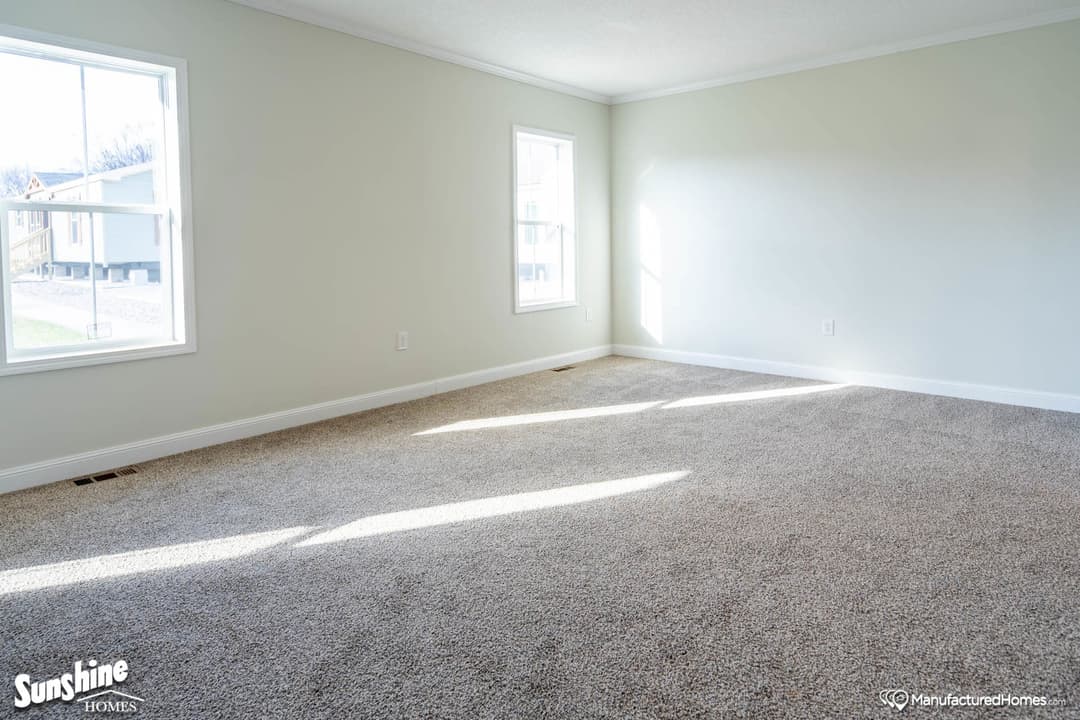 Pri3280-2043 bedroom home features