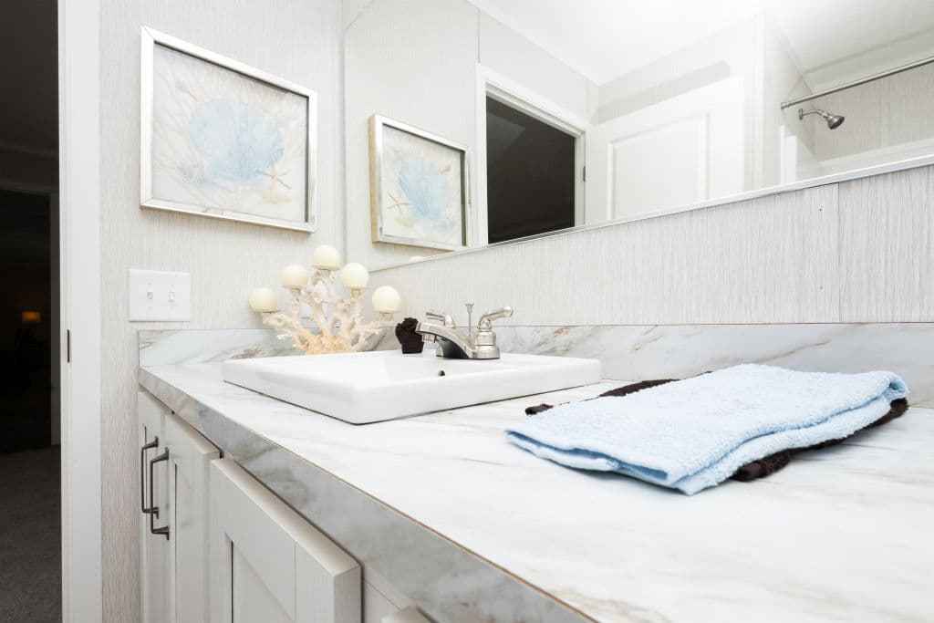 Blazer select ts1043-v bathroom home features