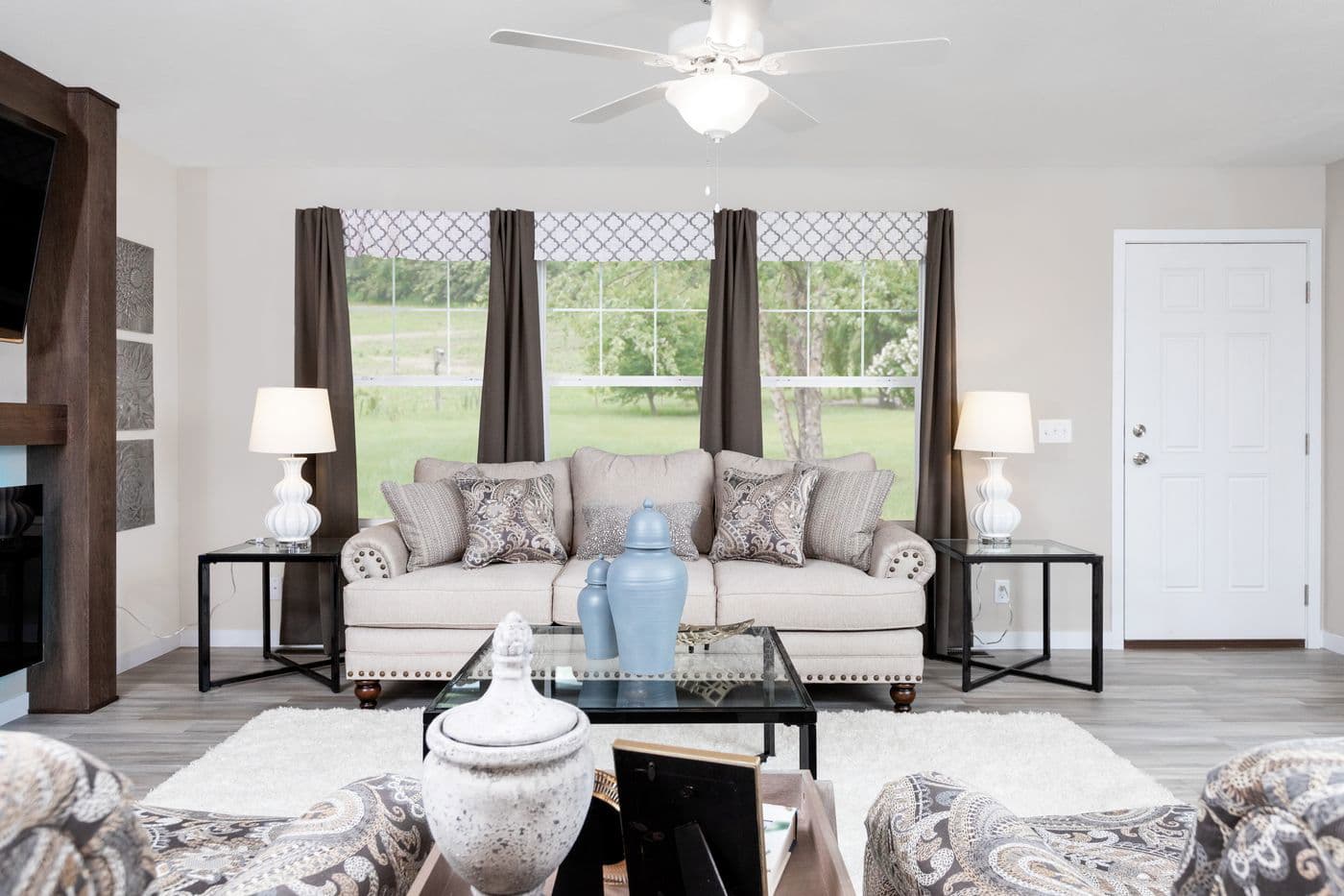 Belvedere blvd interior home features