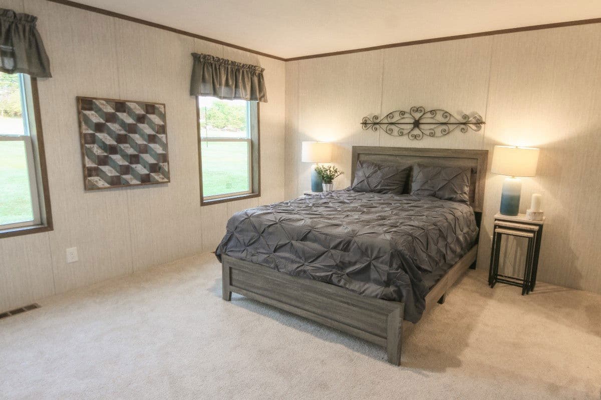 Blazer elite ranch td1302-p bedroom home features
