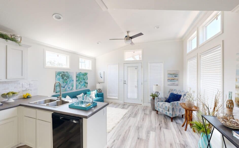 Sparrow c34ep8 interior home features