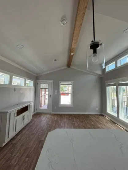 Single-wides interior home features