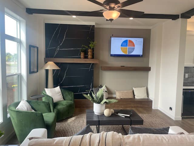 Kritzer interior home features