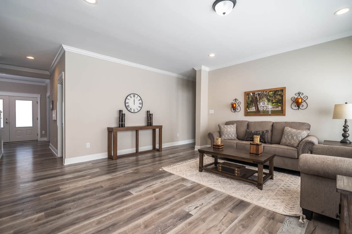 Tidewater cape interior home features