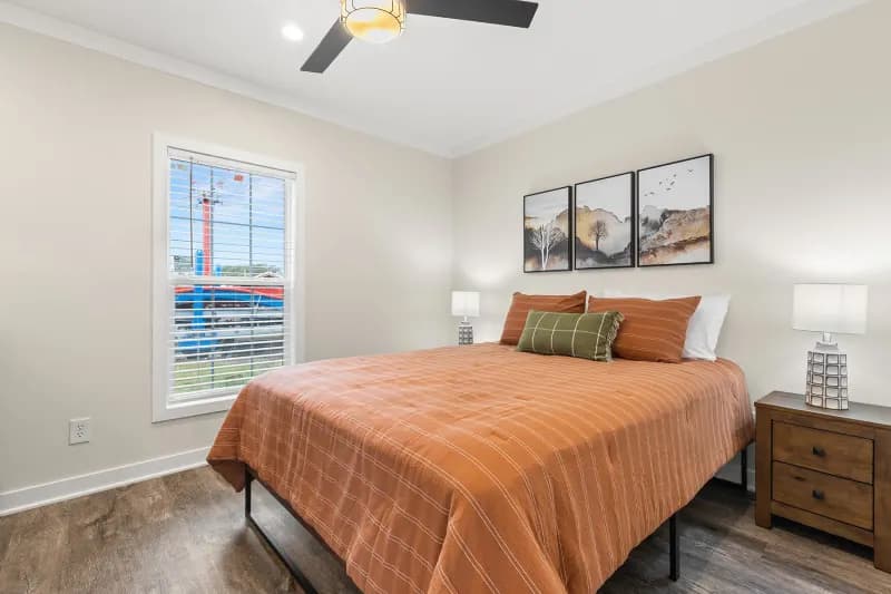 Legend 1437415 bedroom home features