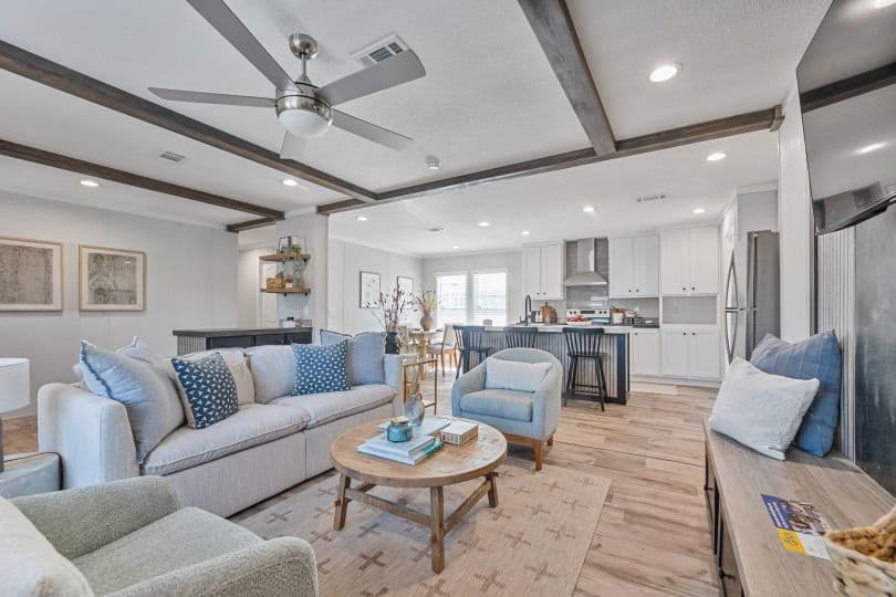 Vivid 28603n interior home features