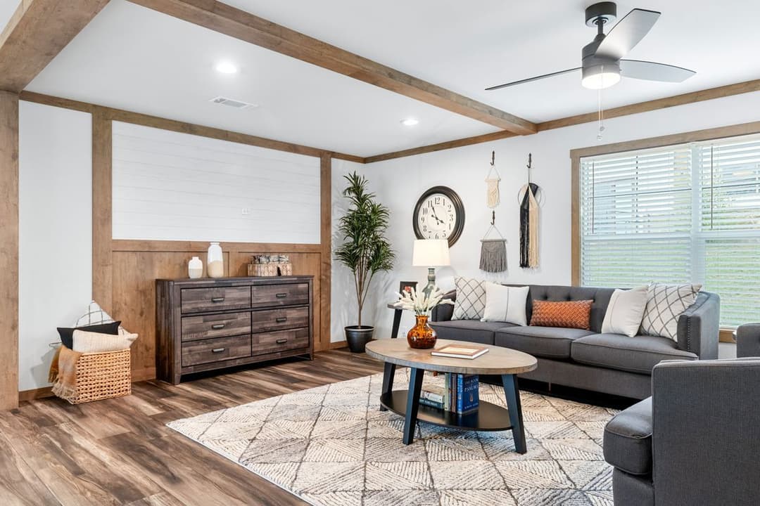 Farm 3 flex interior home features