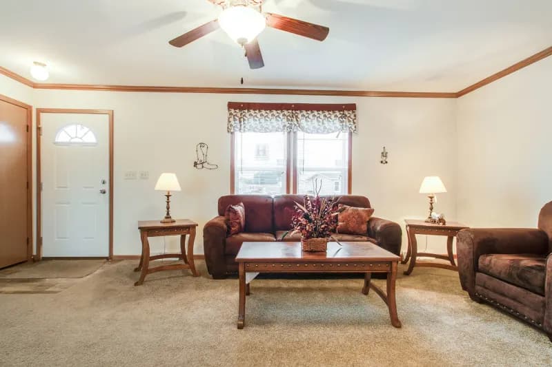 Arlington 2214 interior home features