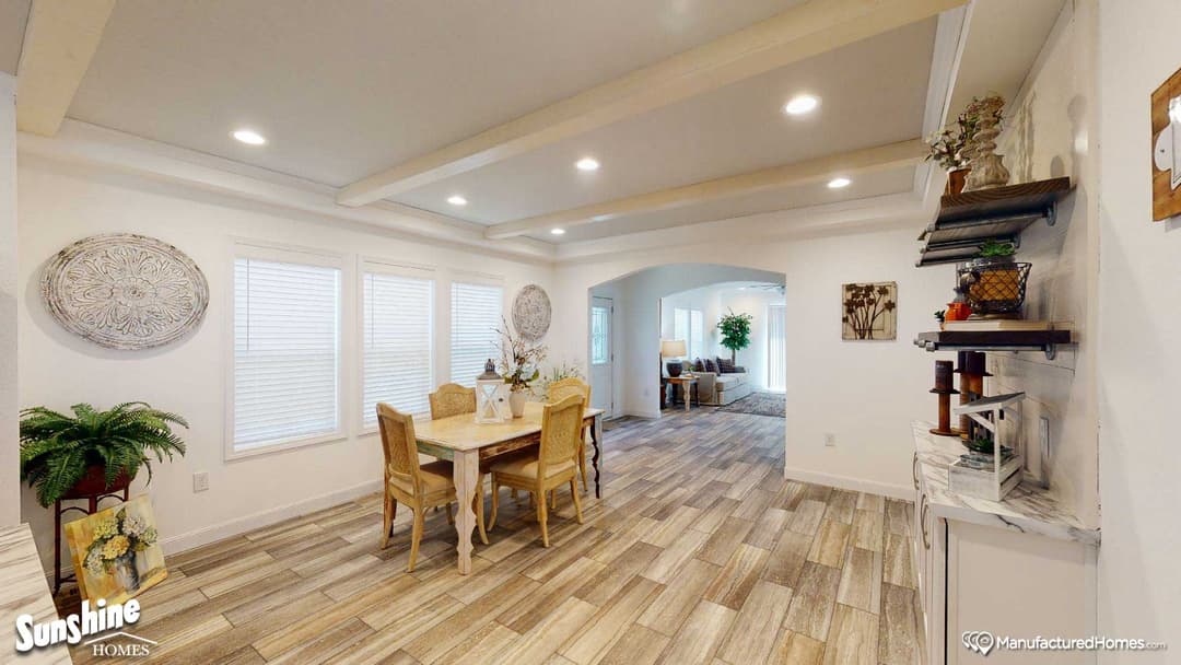 Pri3284-2012 interior home features