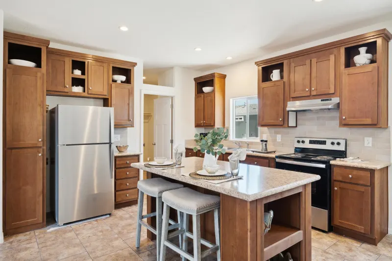 Cb 3 bedroom kitchen home features