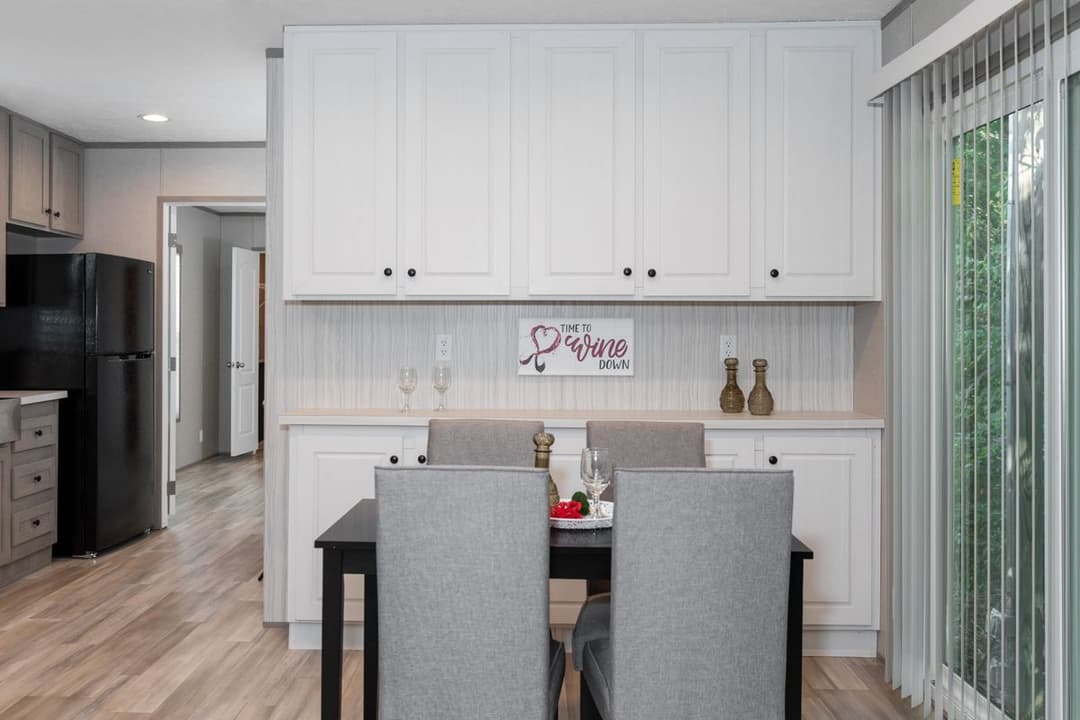 The anniversary 76 interior home features